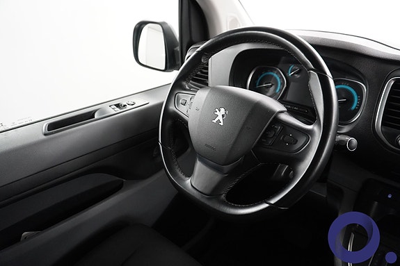 Peugeot e-Expert 13 of 25