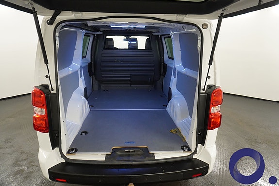 Peugeot e-Expert 21 of 25