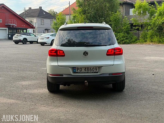 Volkswagen Tiguan 5 of 17