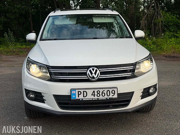 Volkswagen Tiguan 2 of 17