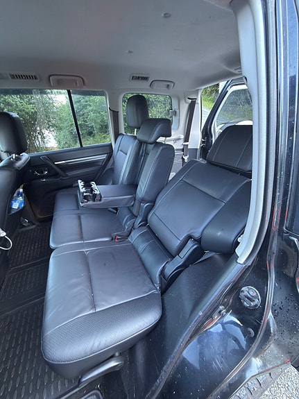 Mitsubishi Pajero 25 of 30