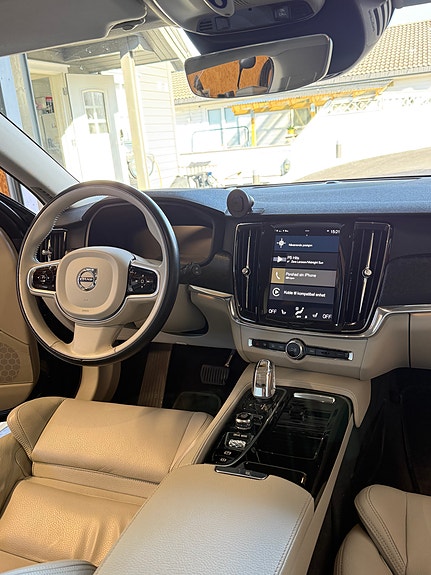 Volvo V90 14 of 19
