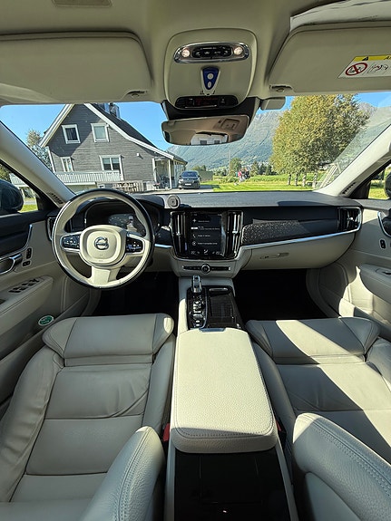 Volvo V90 13 of 19