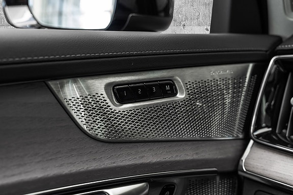 Volvo XC90 23 of 29