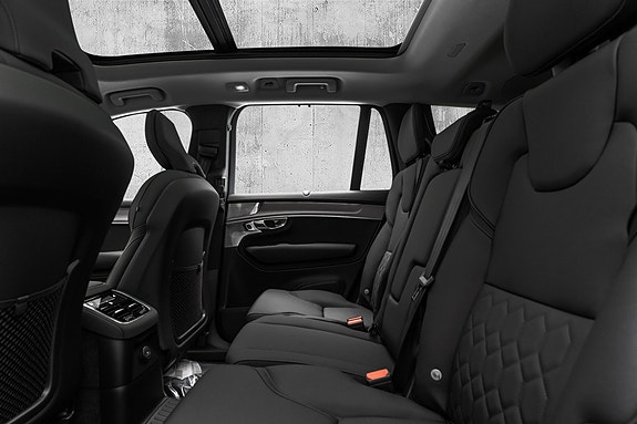 Volvo XC90 14 of 29