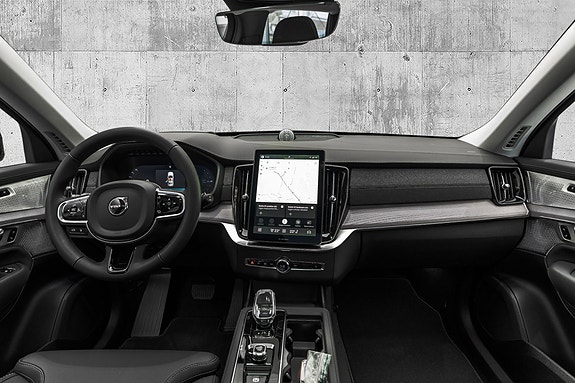 Volvo XC90 15 of 29