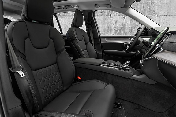 Volvo XC90 25 of 29