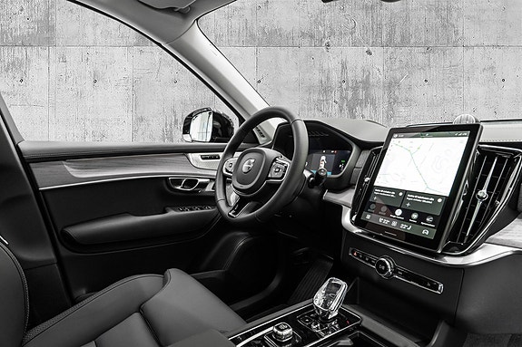 Volvo XC90 27 of 29