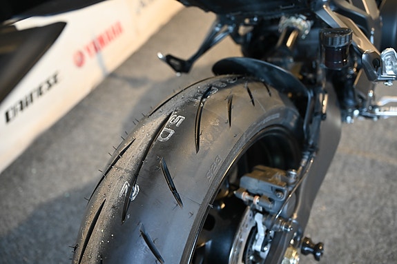 Yamaha MT-09 5 of 7