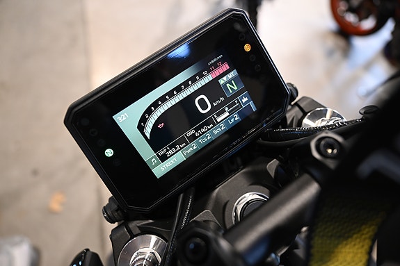 Yamaha MT-09 7 of 7