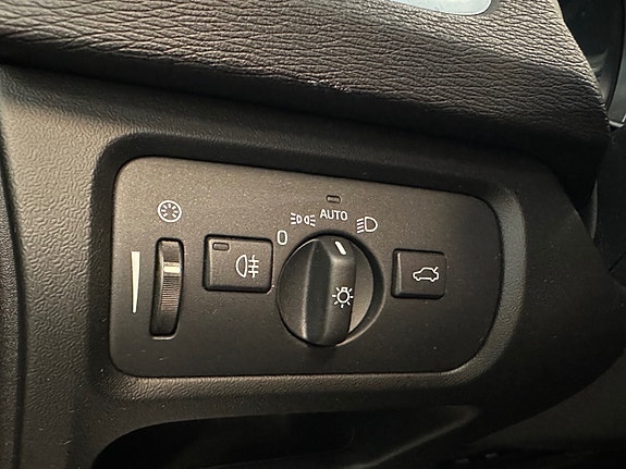 Volvo V40 29 of 30