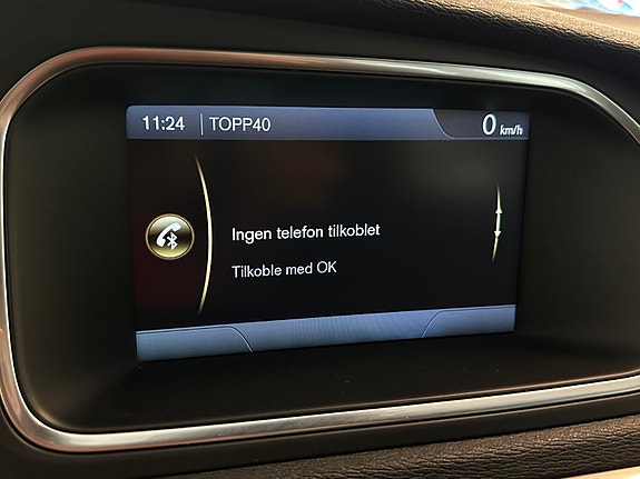 Volvo V40 22 of 30