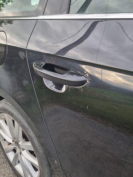 Volkswagen Passat 13 of 16