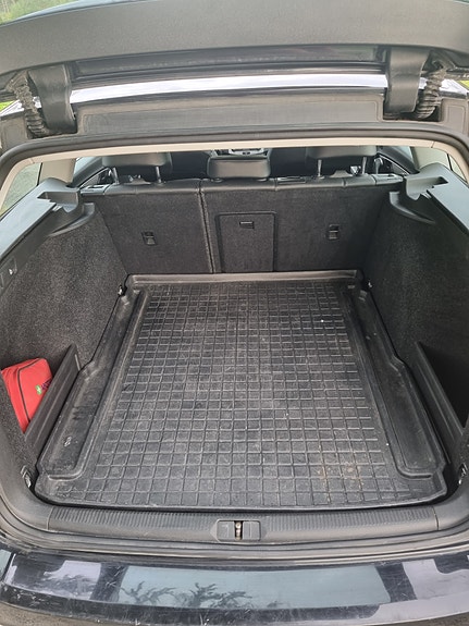 Volkswagen Passat 7 of 16