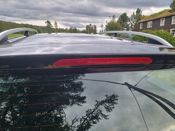 Volkswagen Passat 9 of 16
