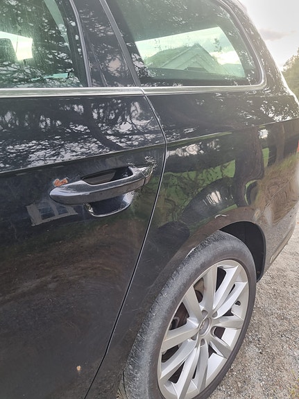 Volkswagen Passat 16 of 16