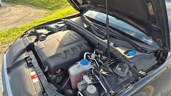 Audi A4 13 of 16