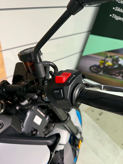 Yamaha MT-09 16 of 18