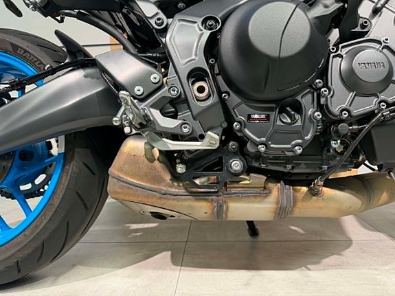 Yamaha MT-09 12 of 18