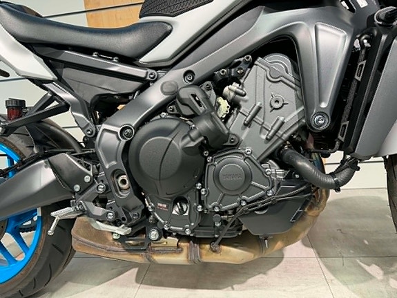 Yamaha MT-09 9 of 18