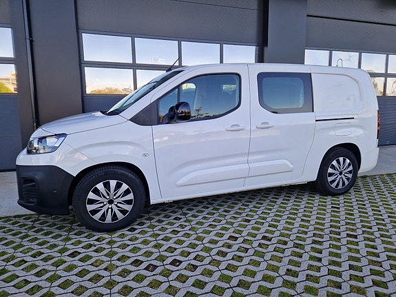 Citroen E-Berlingo 2 of 22