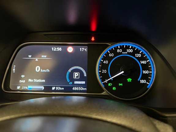 Nissan Leaf 28 of 30
