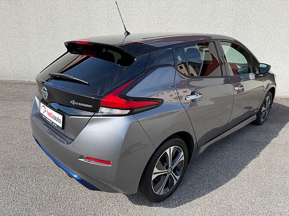 Nissan Leaf 3 of 30