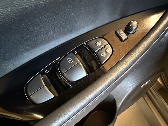Nissan Leaf 16 of 30