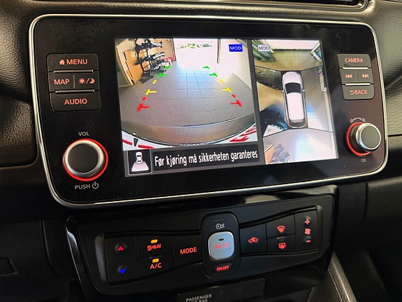 Nissan Leaf 23 of 30