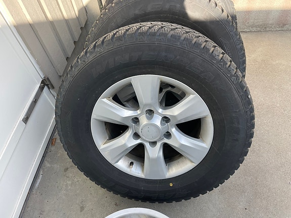 Toyota HiLux 26 of 30