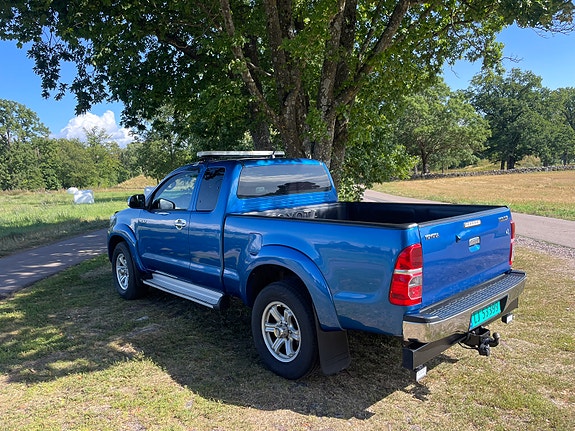 Toyota HiLux 6 of 30