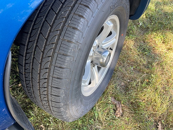 Toyota HiLux 19 of 30