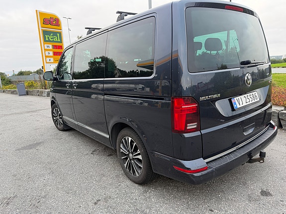Volkswagen Multivan 3 of 17