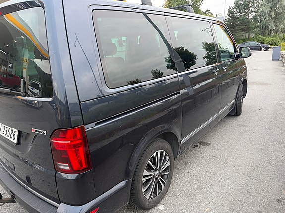 Volkswagen Multivan 4 of 17