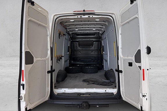 Volkswagen Crafter 17 of 21
