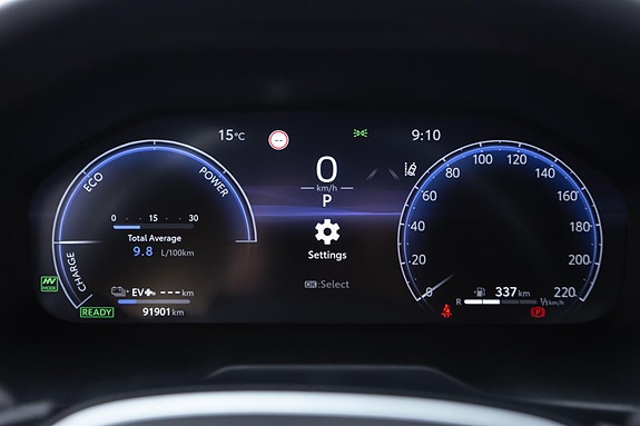 Toyota RAV4 Plug-in Hybrid 11 of 19