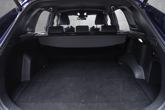 Toyota RAV4 Plug-in Hybrid 18 of 19