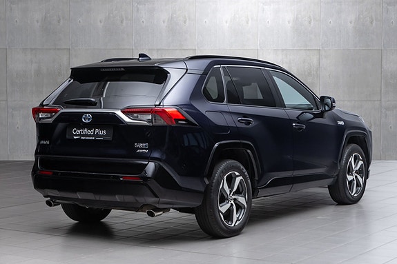 Toyota RAV4 Plug-in Hybrid 5 of 18