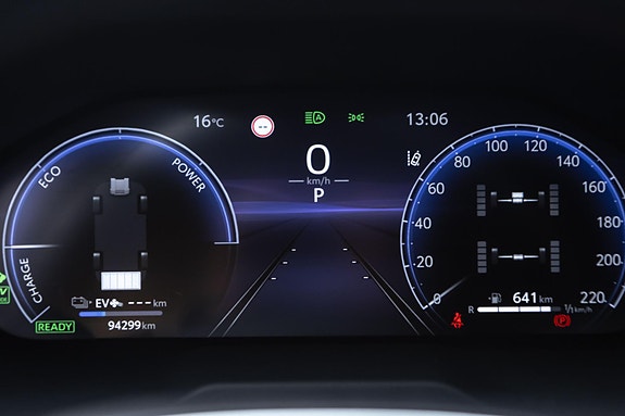 Toyota RAV4 Plug-in Hybrid 9 of 18