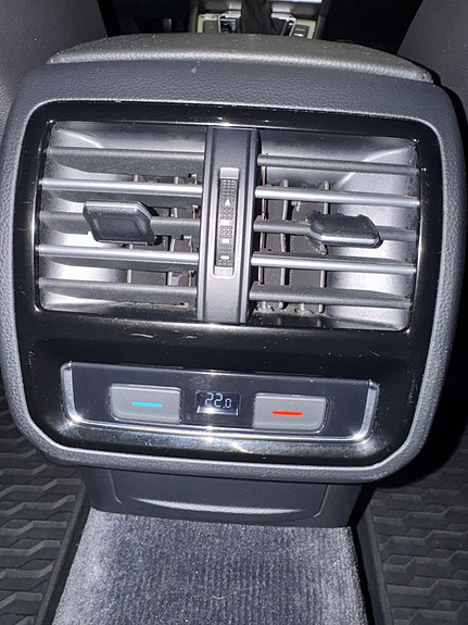 Volkswagen Passat 18 of 18