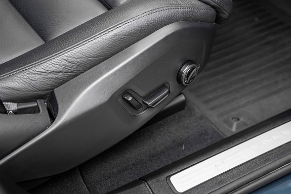 Volvo XC60 30 of 30