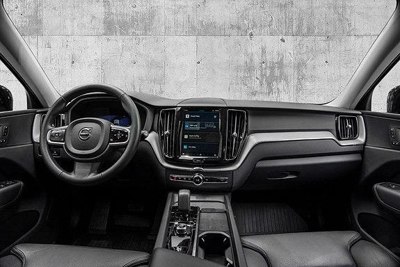 Volvo XC60 17 of 30