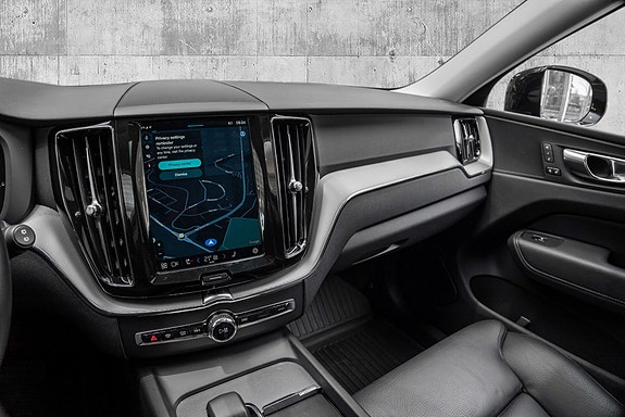 Volvo XC60 14 of 30