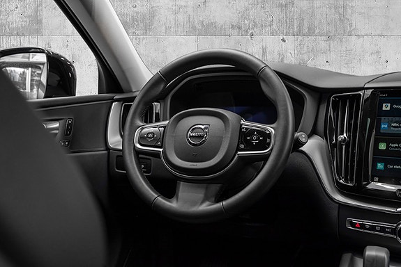 Volvo XC60 18 of 30