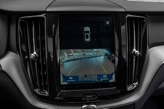 Volvo XC60 25 of 30