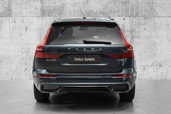 Volvo XC60 8 of 30