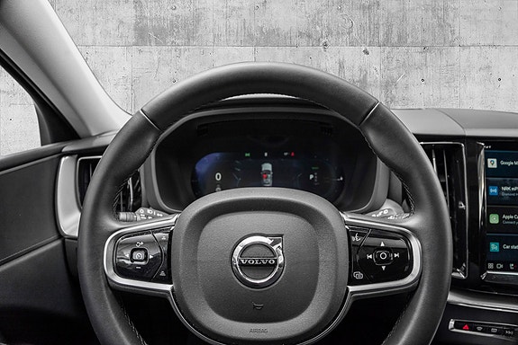 Volvo XC60 19 of 30