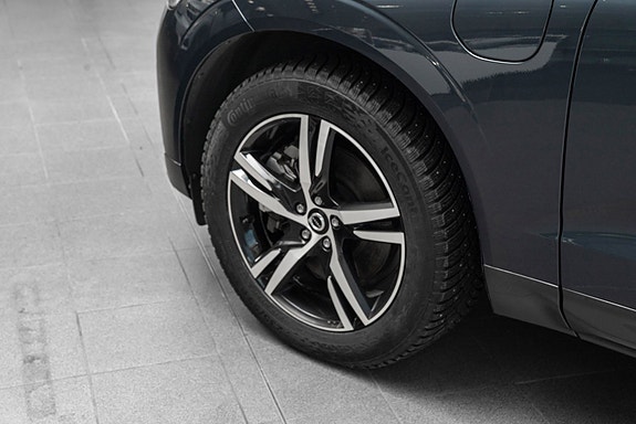 Volvo XC60 10 of 30