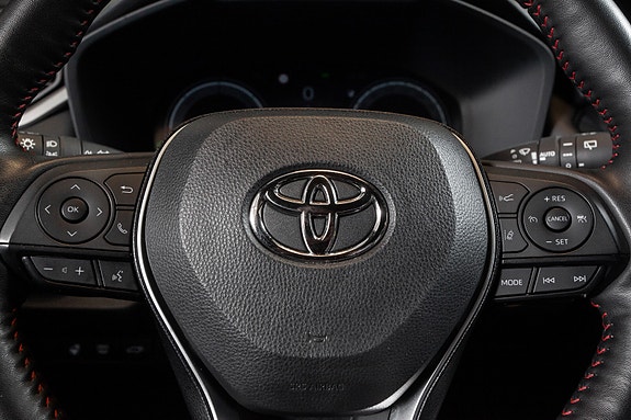 Toyota RAV4 Plug-in Hybrid 10 of 20