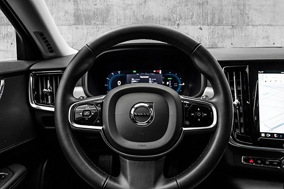 Volvo V90 15 of 29